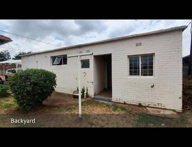 2 BEDROOM HOUSE FOR SALE IN PRIMROSE
